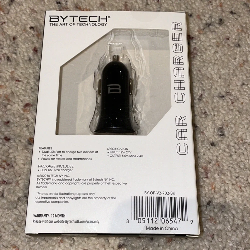 New 2.4 Amp Car Charger Dual USB